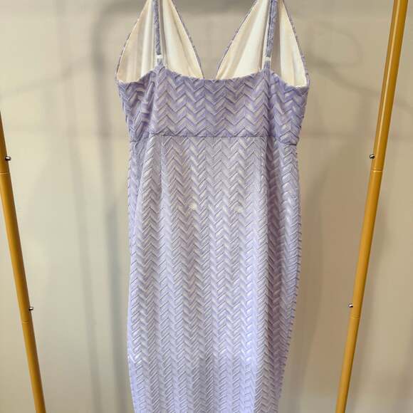 Elliatt - Revolve Lilac Zip Front Dress- Size L Retails $170-$200 - Picture 5 of 7